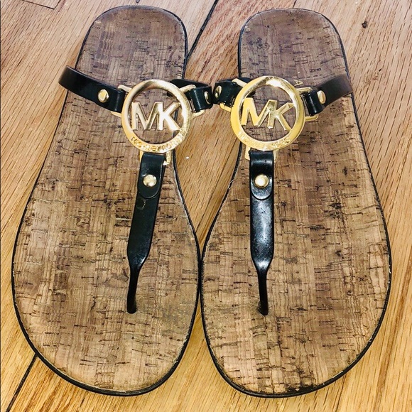 Michael Kors Shoes - 🎉 Sale! Michael Kors Flip Flops